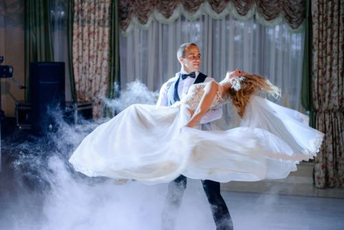 How to Make Your Wedding Dance Memorable