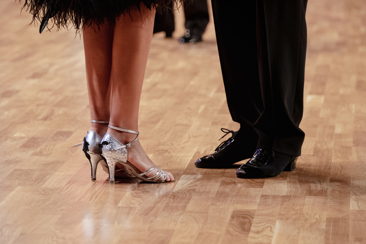 Dance Studio Etiquette: Do's and Don'ts in Ballroom Dance Lessons