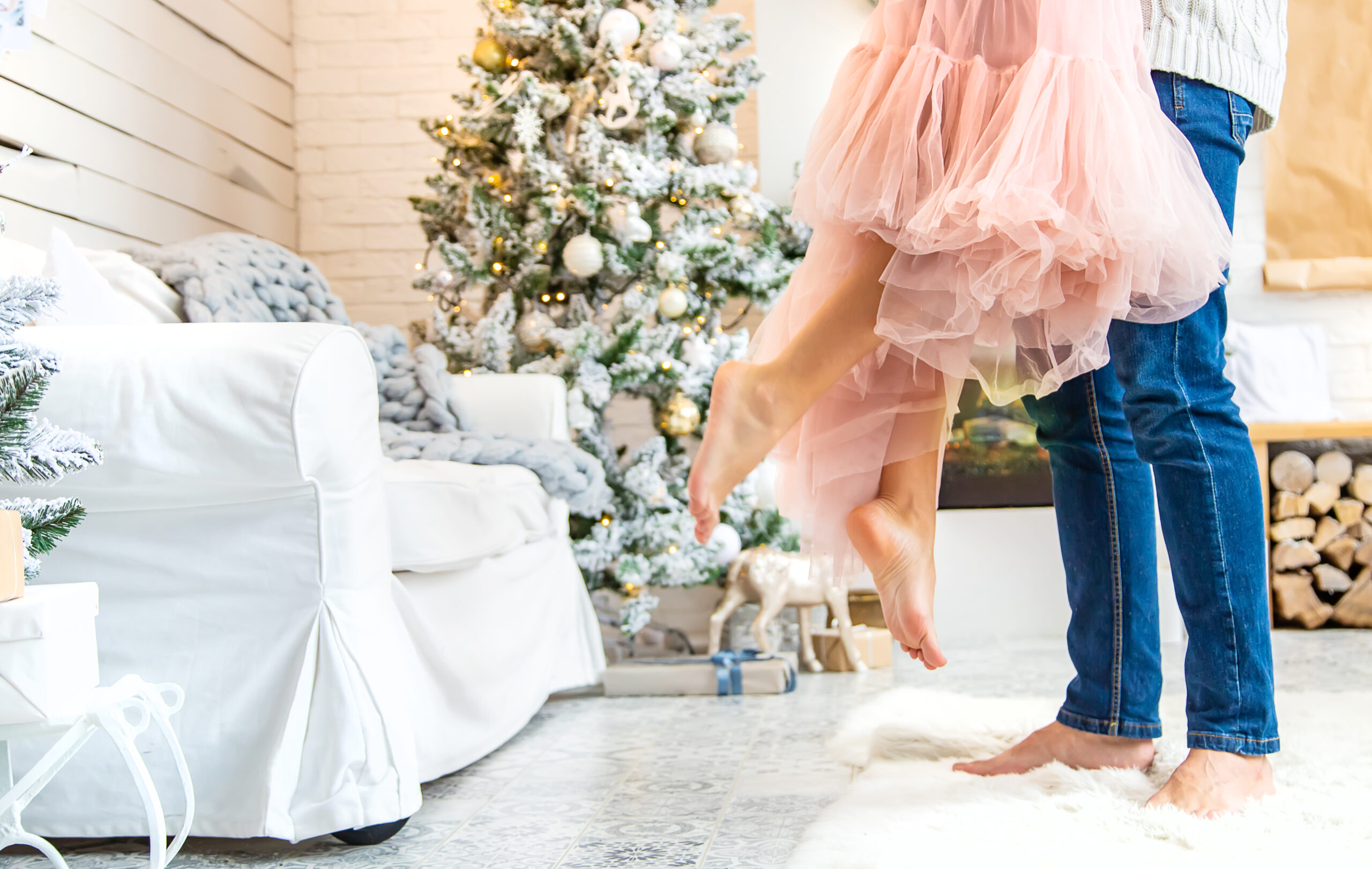 Give the Gift of Dance This Holiday Season